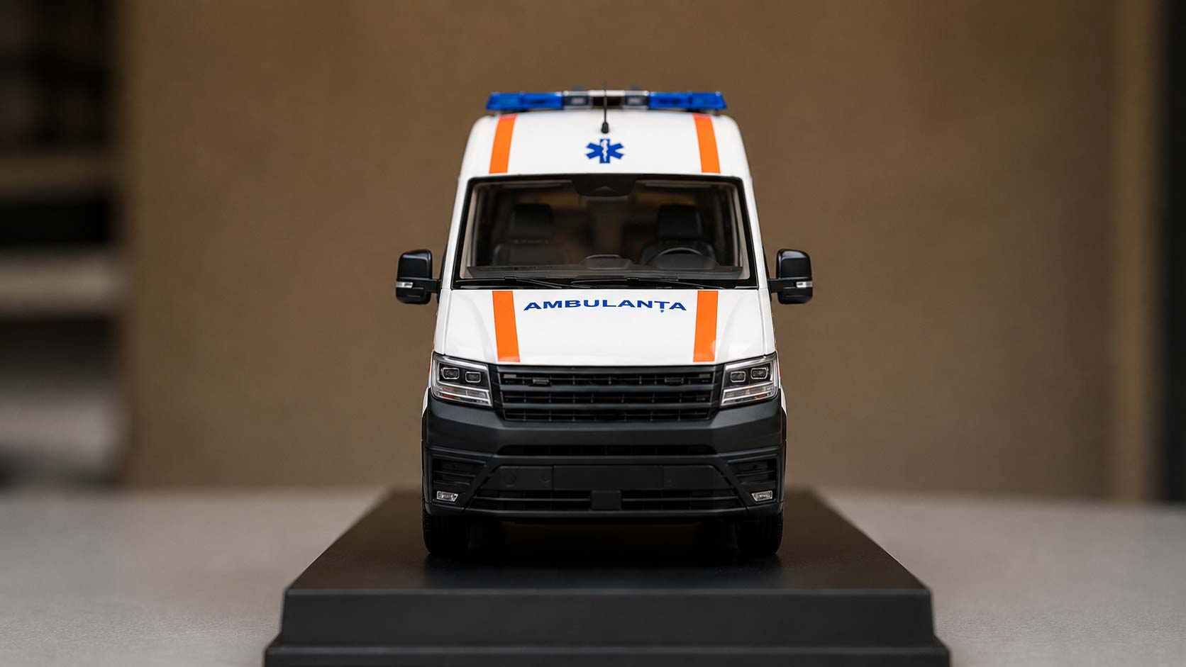 Type B ambulance scale model, front view with light bar
