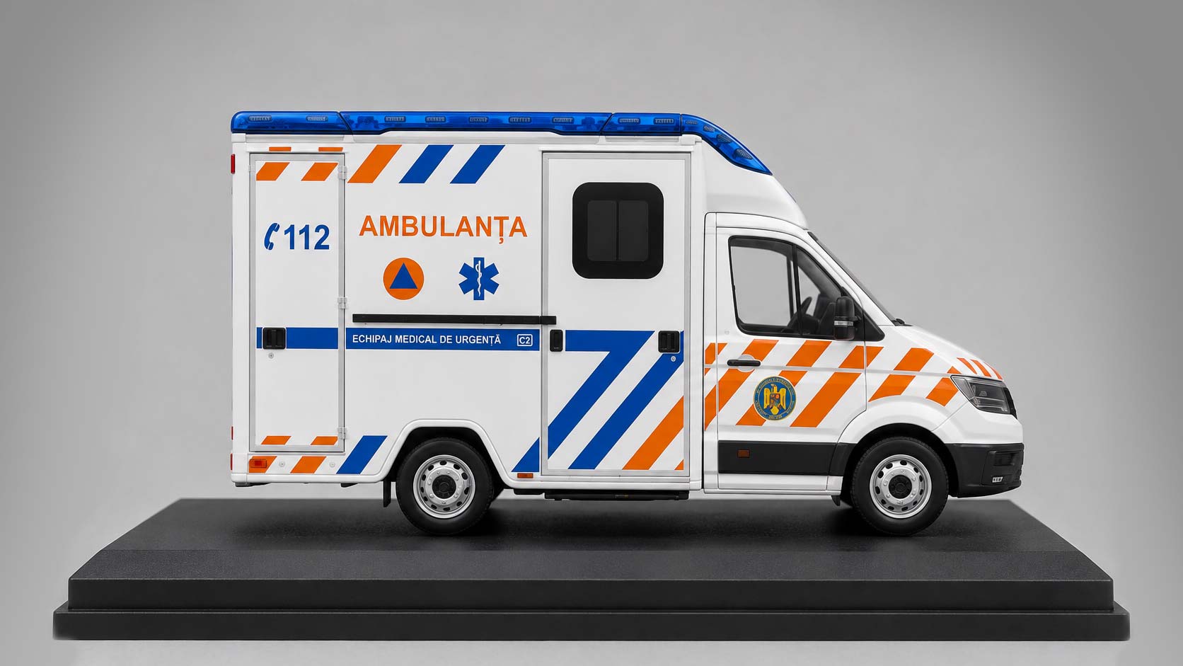 Type C Mobile Intensive Care Unit — 1:24 Scale Model